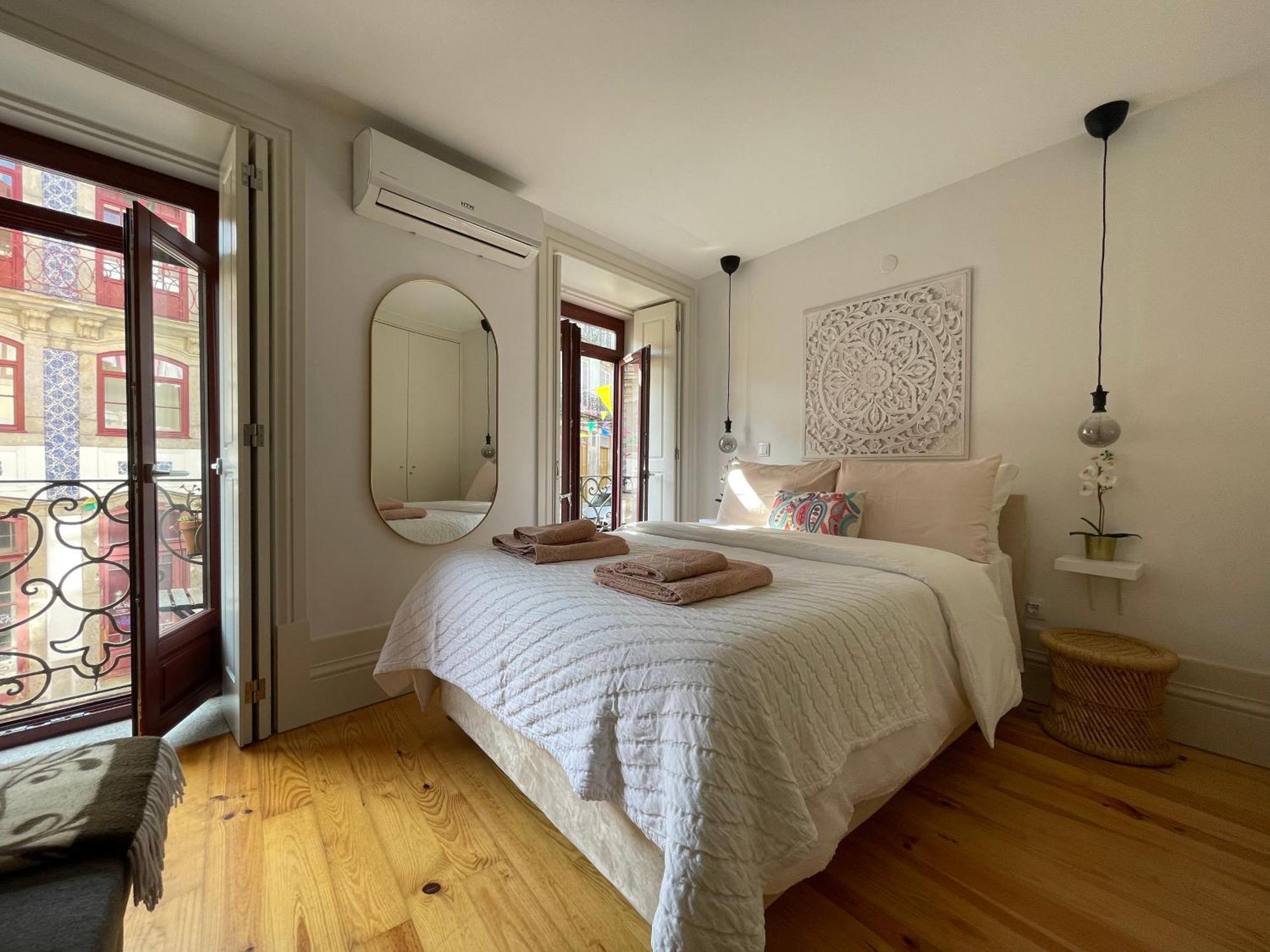 Historic Porto Balcony Hideaway - Taipas House 60 Apartment Luaran gambar