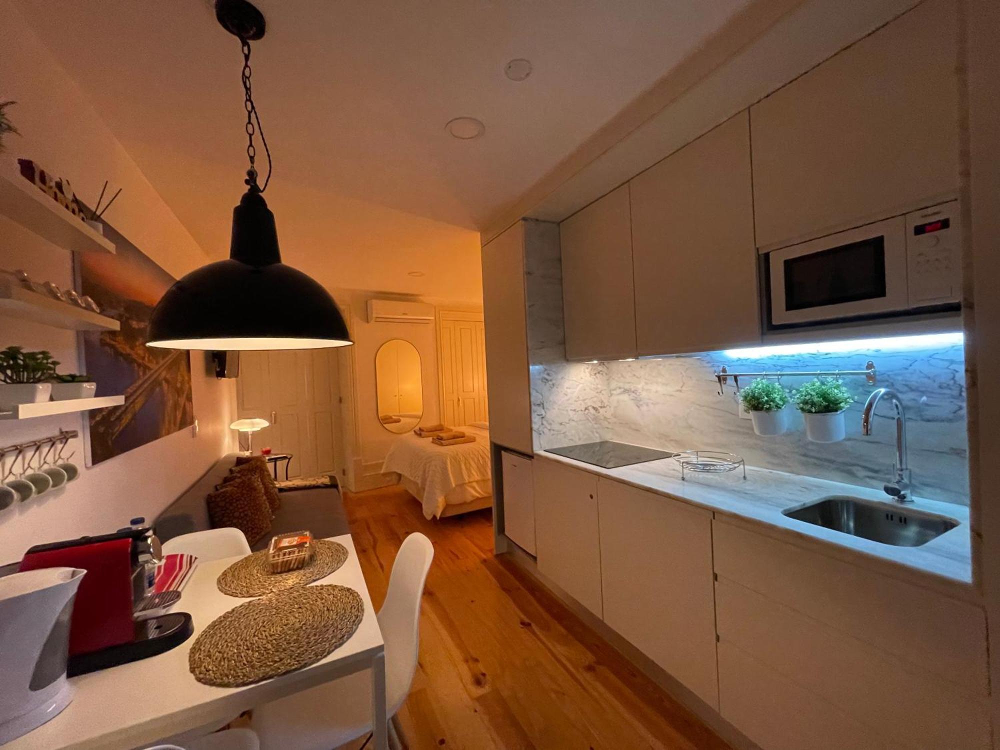 Historic Porto Balcony Hideaway - Taipas House 60 Apartment Luaran gambar